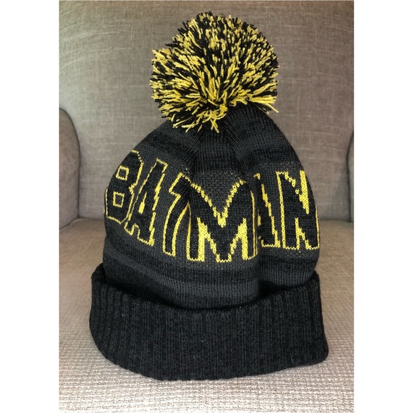 Batman Beanie - Picture 2 of 8